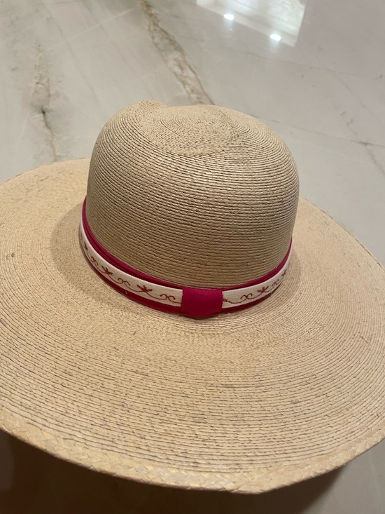 Accessories - Brand New Hand Made 100% Braided Palm Wide-Brim Sun Hat with Pink Trim